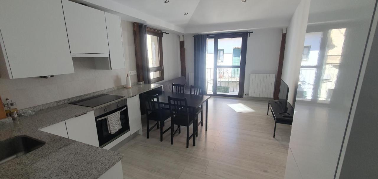 Apartamento en el Casco Histórico de Plencia Exterior foto
